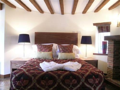 Ye Olde Red Lion 4* Newbury (Berkshire)